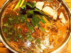 酸汤鱼-野山舂·贵州现舂酸汤火锅(鸿通城店)