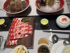 -红鼎豆捞·非遗鲍皇汤火锅(宝丰路店)