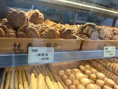 -拢香糕点(万达店)