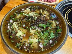 -苗阿哥酸汤牛肉火锅(体育场店)