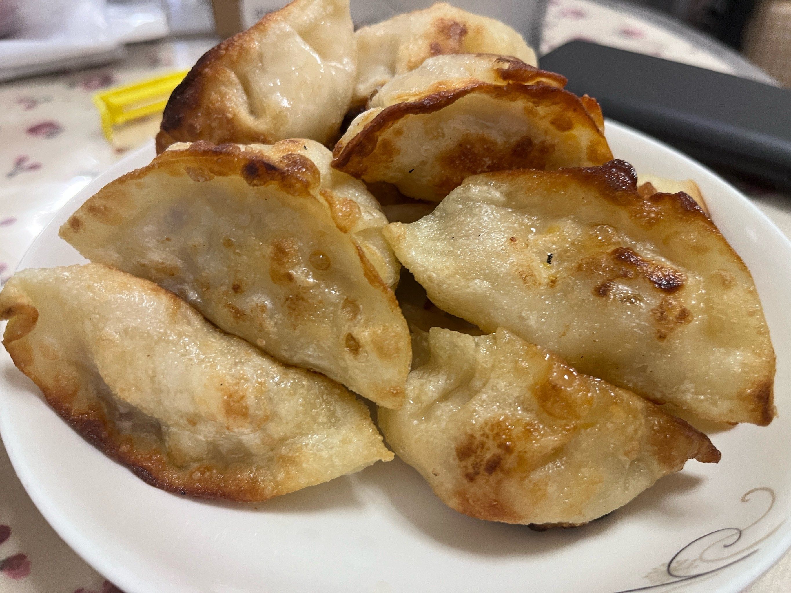 刚出锅的煎饺,快来尝尝