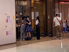 -茶颜悦色(金茂览秀城LG层外街店)