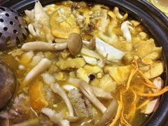 -菌之家·专业纯野生菌火锅·特色炒菌