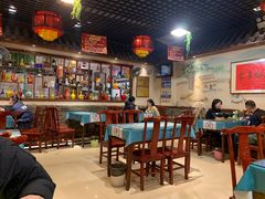 大堂-百味地锅鸡(财校分店)