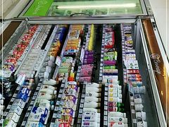 -全家便利店(愚园店)