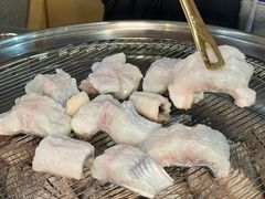 -围炉肉舍•炭烤活鳗•丹东海鲜烤肉(步行街店)