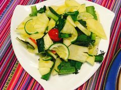 -香巴拉云南餐厅(华莱坞店)