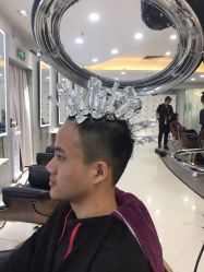 点击看大图 短发-八佰伴8008星级形象店