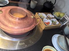 -菌自由丨野生菌火锅特色庭院餐厅(丽江古城店)