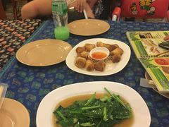 -拉威海鲜市场