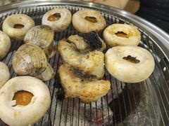 -围炉肉舍•炭烤活鳗•丹东海鲜烤肉(步行街店)