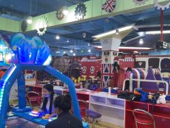 -开心哈乐儿童主题乐园(孙河易事达店)