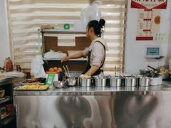-巍山𤆵肉饵丝