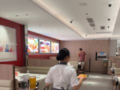 -海底捞火锅(杭州庆春路夜宵主题店)