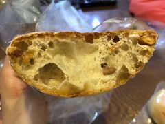 核桃腰果夏巴塔-富贵面包公司(运河店)