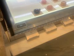 -Fridi Patisserie Cafe