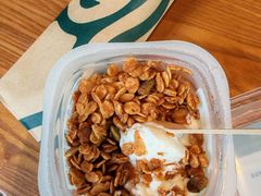 -星巴克(上海虹桥新天地二店)