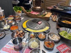 -GOGIYA·咕叽吖韩国传统烤肉店(东方新天地店)