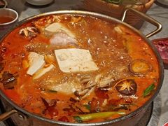 -野山舂·贵州现舂酸汤牛肉(民生路店)