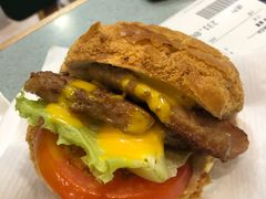 豬扒菠蘿油-华嫂冰室(尖沙咀店)