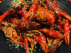 -巴厘龙虾·榜首油焖大虾(音乐学院·沿江酒馆店)