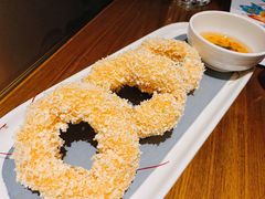 炸虾饼配泰国梅子酱-帕蓝·暹罗料理(大学路店)