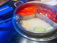 -周师兄大刀腰片火锅(洪崖洞旗舰店)
