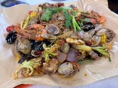 -老东镇啤酒屋海鲜加工·蒸汽海鲜·海鲜烧烤(台东店)