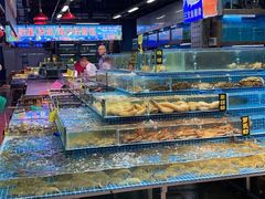 -渔人湾码头海鲜市场负二楼