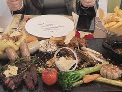 -Mark&Mars Restaurant