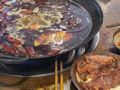 -黄潇洒老火锅(九眼桥宏济巷店)