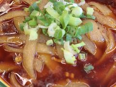 -拈签一笑黄牛肉辣卤串串
