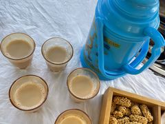 牦牛酥油茶-鲁朗边巴次仁农家石锅