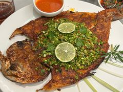 香茅草烤鲈鱼-一坐一忘云南菜(卓悦中心)