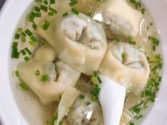 特色荠菜肉馄饨-潘国仙耳光馄饨(黄家阙路店)