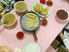 -奕宏饺子楼(朱庄小区店)