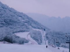 -鳌山滑雪度假区