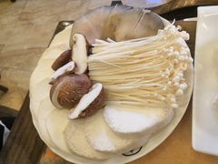 -盛元盛居传统炭火锅(绿园店)
