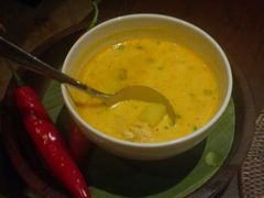 海鲜烧烤套餐–咖喱海鲜汤-DiAtas by Art Cafe Bumbu Bali