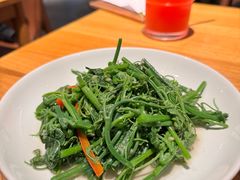 清炒豌豆尖-一坐一忘云南菜(北京skp店)