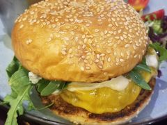 四重芝士牛肉堡-bluefrog蓝蛙(悠唐购物中心店)