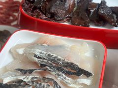 -毛辣果·贵州红酸汤牛肉火锅(西单店)