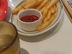 -菲滋意式餐厅(富阳东方茂店)