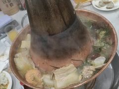 -一口猪海鲜浑锅·东北家常菜