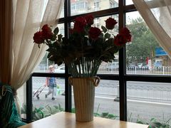 靠窗位-愉肴麻辣香锅(中山路店)