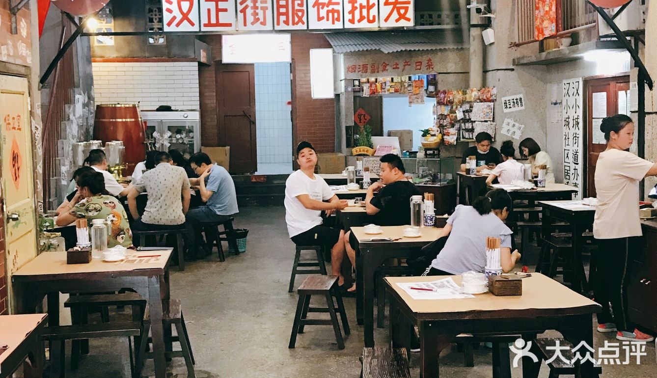 专业剥虾三十年，吃虾工具人！