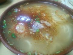 -亮亮面馆(经六路店)
