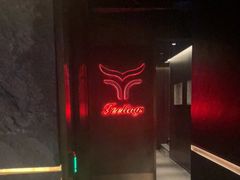 门面-FEELINGS(亚新广场店)