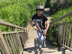 -亲兄弟真人CS团建拓展基地