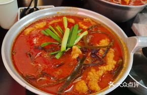 Sour Soup Pork Noodles